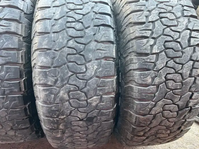 جنوط  كأمسي مع كفرات نص حجري بلاك  بير 285.70.17تاريخ 24 9