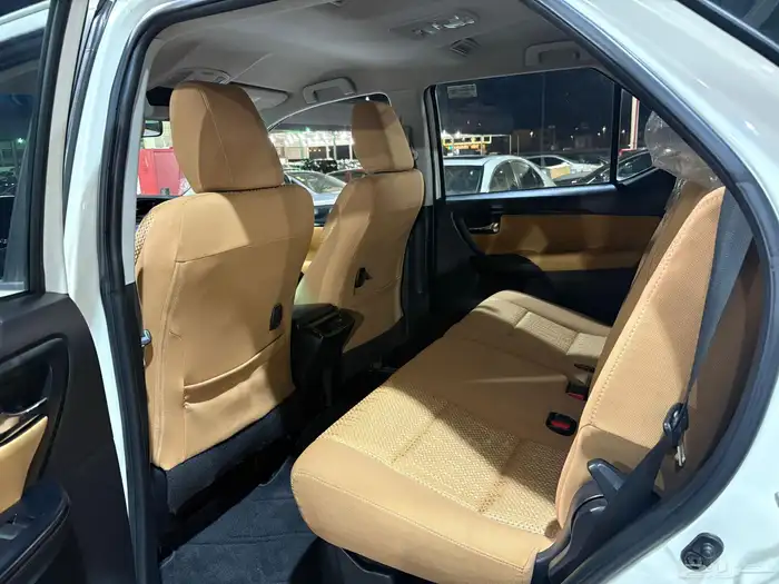 تويوتا فورتشنر 2021 10