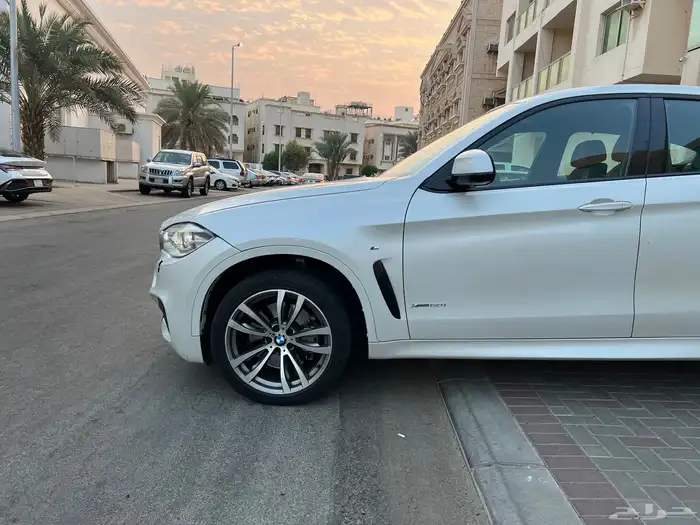 بي ام دبليو اكس bmw x6 نظيفة جدا  m kit 4