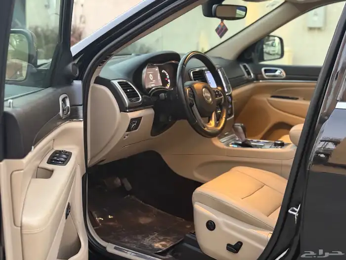 جيب جراند شروكي لميتد 2019 ممشى 34 الف 15