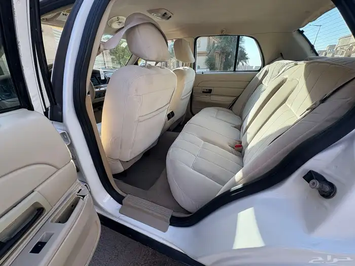 كراون فكتوريا 2010 10