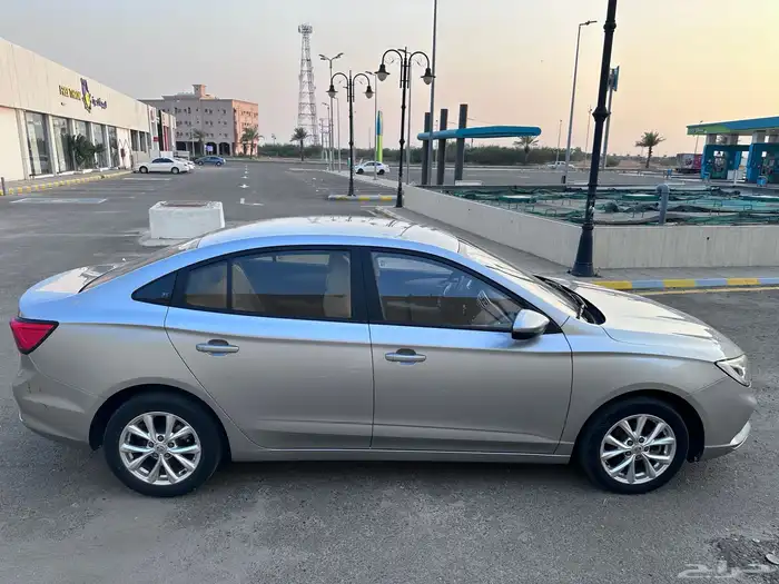 للبيع ام جي 5 موديل 2023 بودي بلد الممشى 50الف وكسور 2