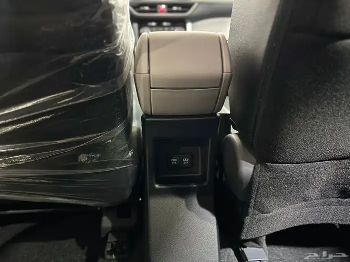 تويوتا فيلوز GLX م 2025 10