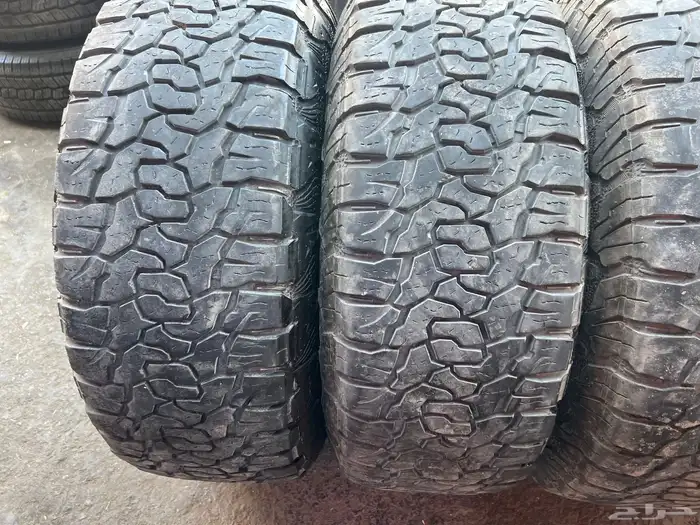 جنوط  كأمسي مع كفرات نص حجري بلاك  بير 285.70.17تاريخ 24 12