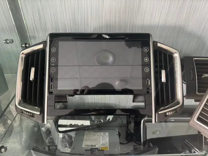 شاشة وكاله لاندكروزير 0