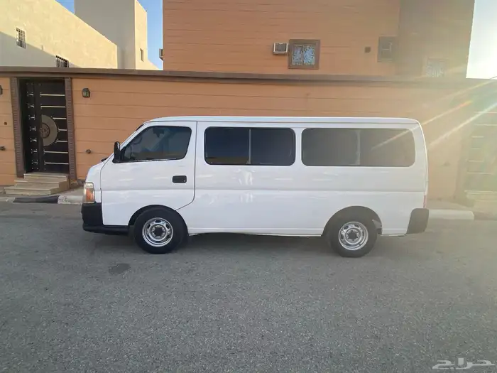 للبيع باص نظيف 1