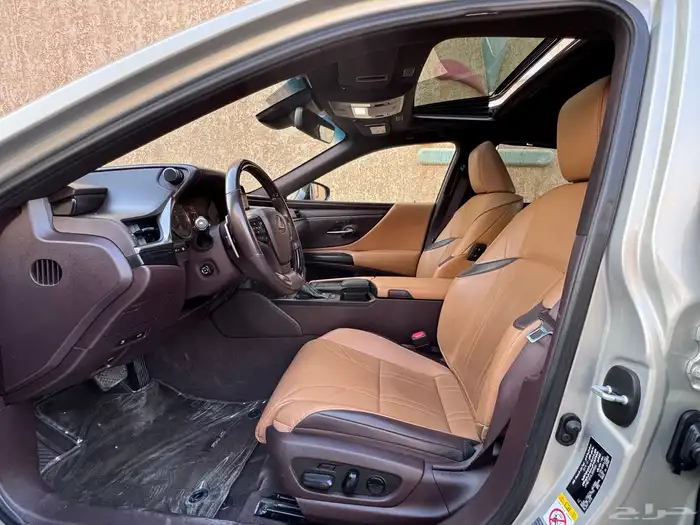 لكزس ES350 CC 2020 بحالة ممتازة 28