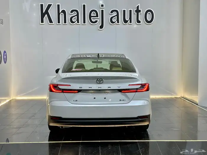 تويوتا كامرى le هايبرد م 2025 3