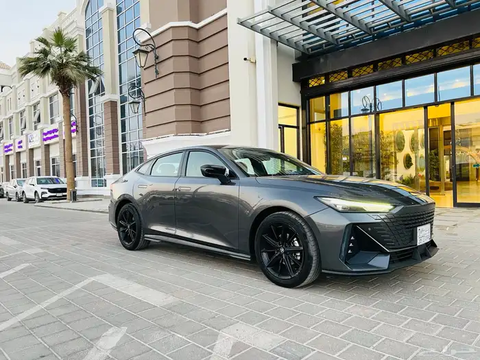 شانجان يوني في 2023 10