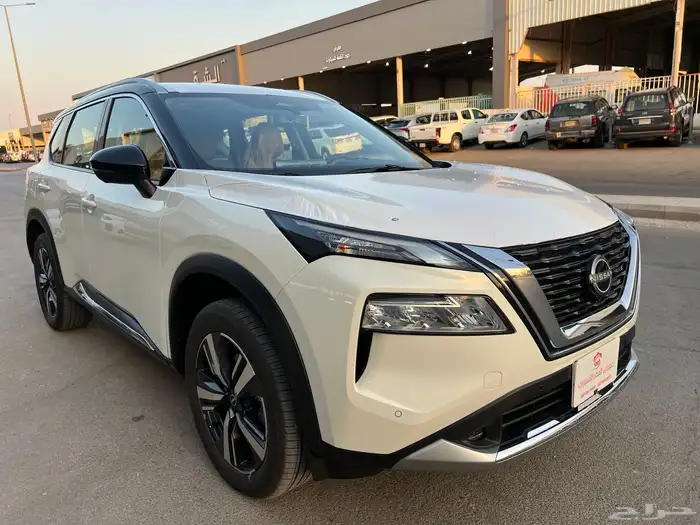 نيسان اكس تريل 2025 SL فل كامل دبل 1