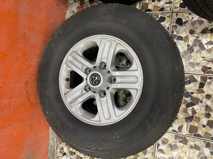 كفرات لاندكروزر 1