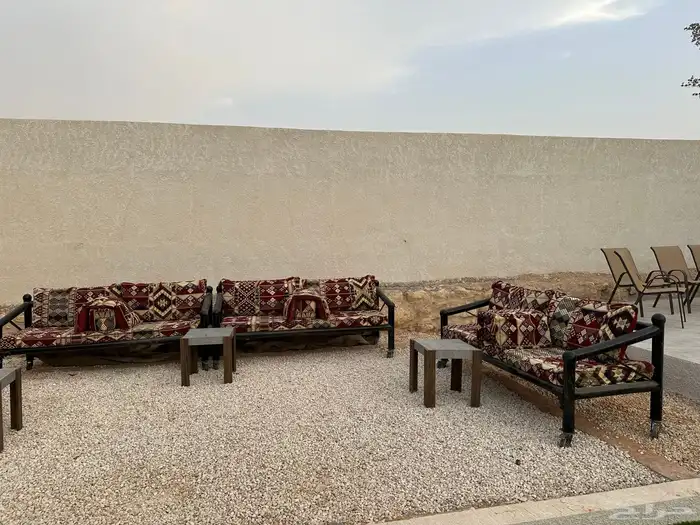 للايجار السنوي شاليه فاخر بالعمارية مساحته 1000 متر 11