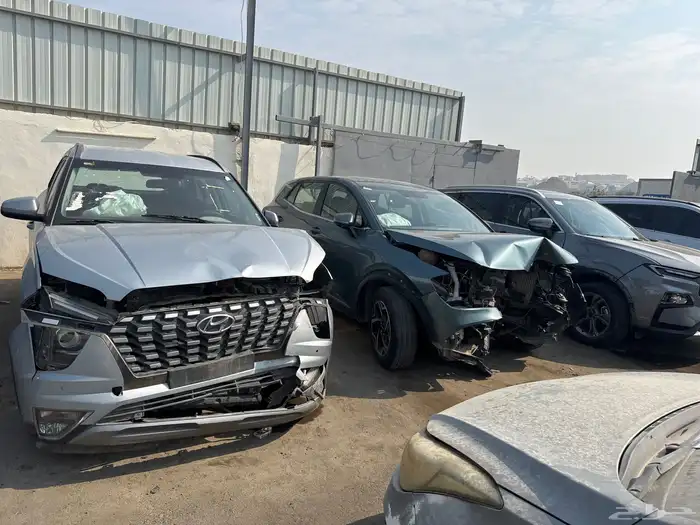 سيارات مصدومه 47