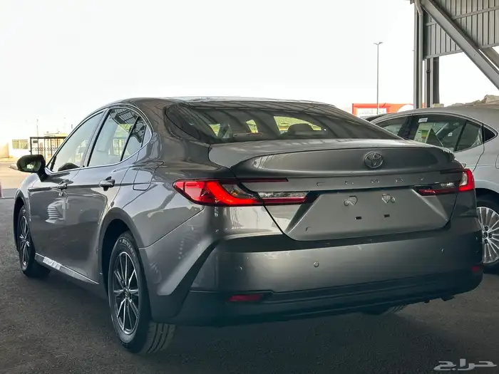 كامري تيتانيوم استاندر E موديل 2025 استلام فوري 23