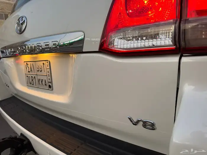 لاندكروزر 2009 فل كامل 8 سلندر 33