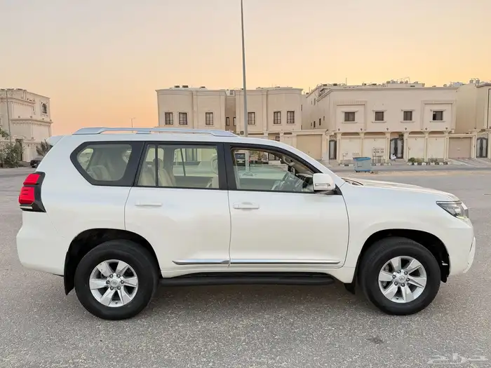 برادو 2022 سعودي 6 سرندل .. 4