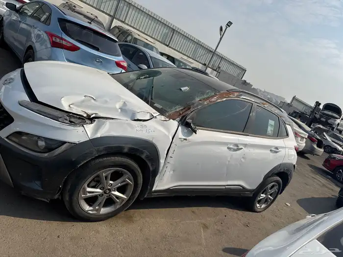 سيارات مصدومه 44