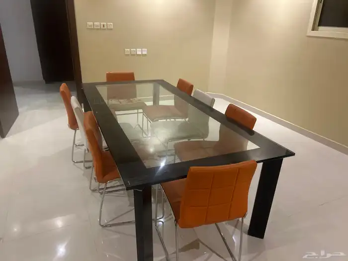 طاولة طعام كبيره من ديموس 2