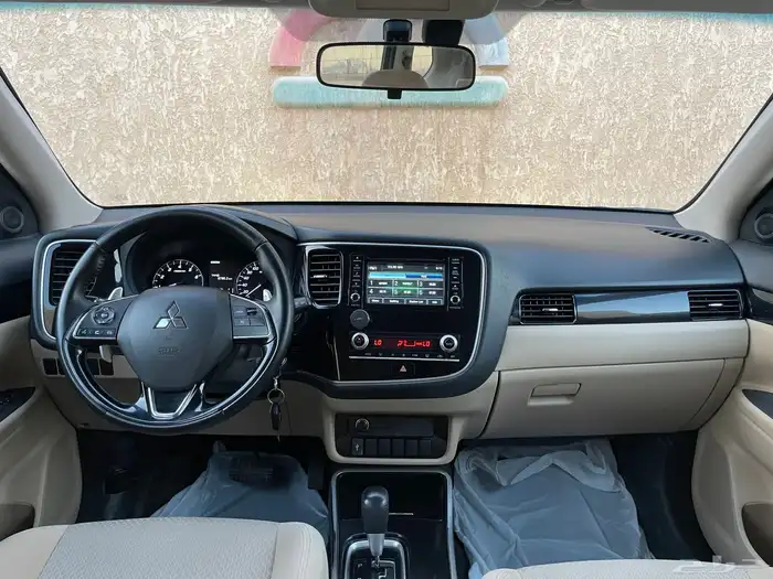 ميتسوبيشي اوتلاندر موديل 2020 33