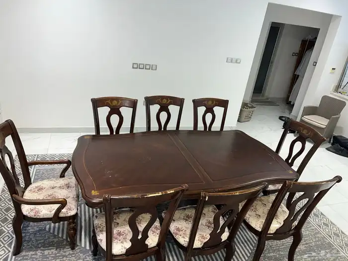 طاولة طعام 12 كرسي قابل للتقصير الى 8 كراسي 3