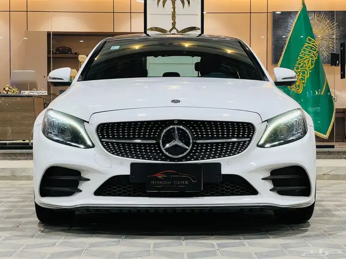 مرسيدس C200 فل كامل نظيف جدا 0