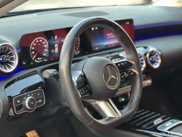 مرسيدس A200 فل كامل موديل 2023 12