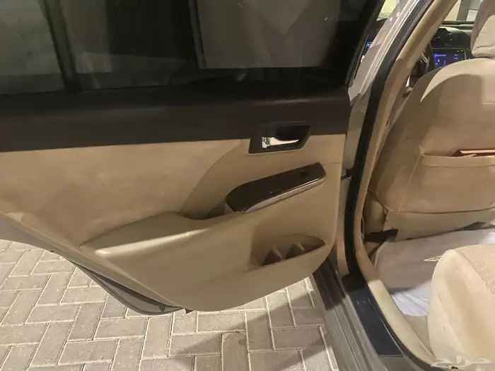 للبيع كامري 2013 فل كامل GLX 7