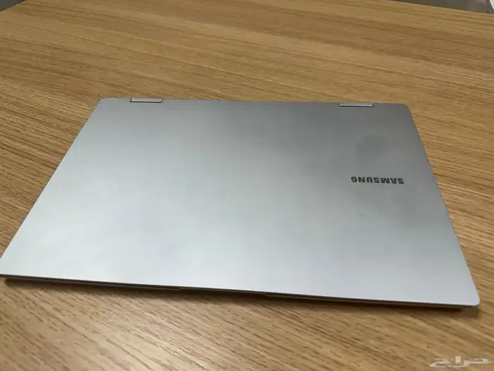 SamsungGalaxybookpro2360   للوحة المف بحالة ممتازة  ملصقات 0