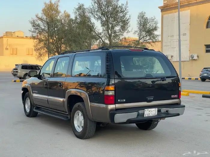 GMC سوبربان 2004 مخزن 4