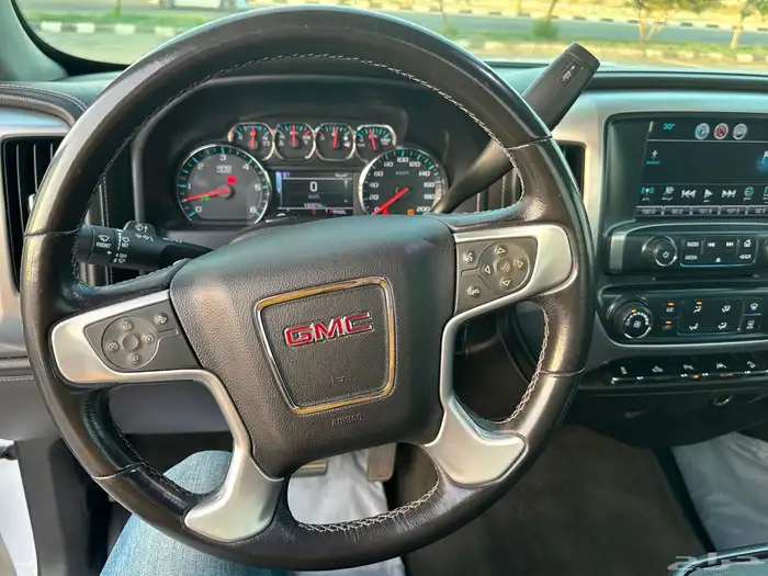 للبيع جمس سييرا 2018 غماره Z71 دبل 4X4 فل 38