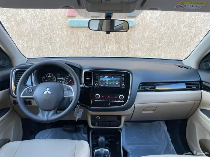 ميتسوبيشي اوتلاندر 2020 30