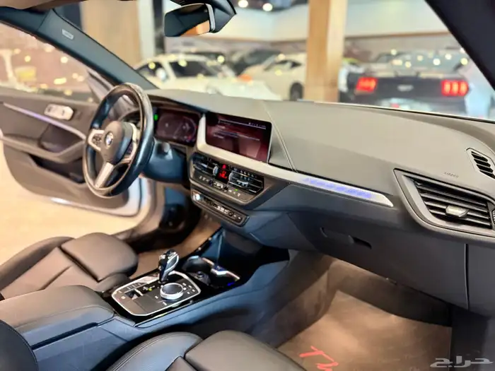 بي ام دبليو i218 2020 11