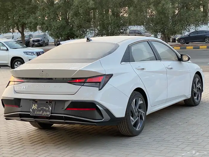 هونداي النترا فل 8