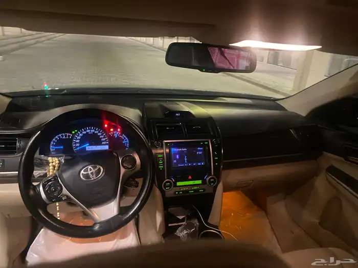 للبيع كامري 2013 فل كامل GLX 9