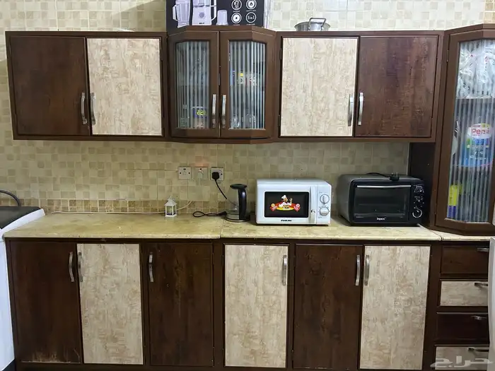 غرفة نوم بالمرتبة 1000 ريال ومطبخ 3 متر 500 ريال و ركنة 250 5