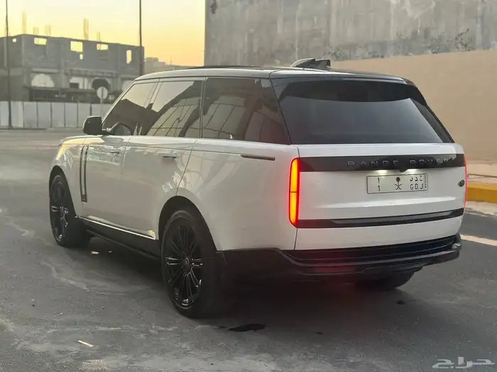 رنج روفر اوتوبوقوافي فيرست اديشن بلاك 8 سلندر جديد 15