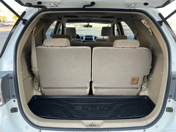 للبيع فورتشنر 2015 مخزن 4 سلندر تماتيك سعودي 26