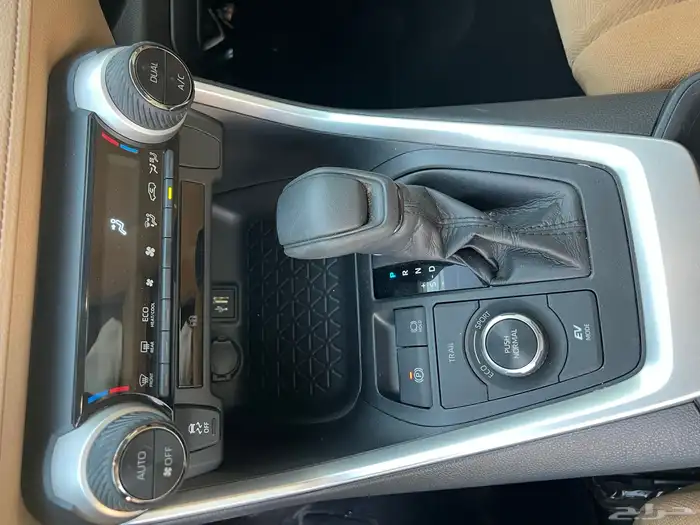 تويوتا راف فور 2023 نص فل هايبرد دبل XLE 13