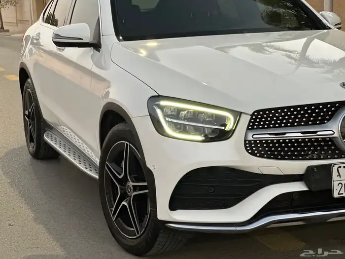 مرسيدس GLC200 كوب بحاله الوكاله ماشي 47 الف فقط 47