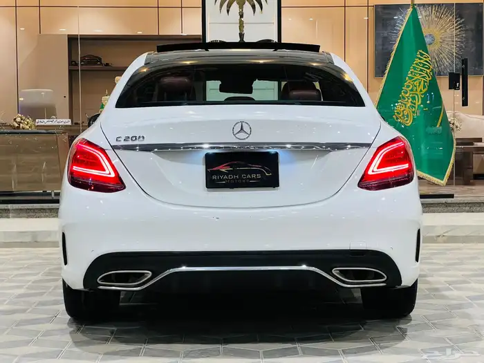 مرسيدس C200 فل كامل نظيف جدا 5
