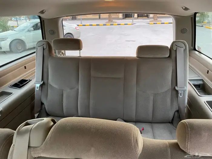 GMC سوبربان 2004 مخزن 70