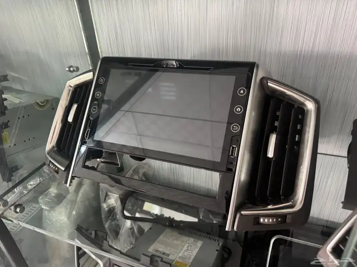 شاشة وكاله لاندكروزير 1