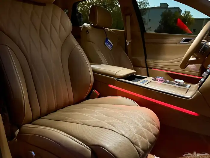 جنسس رويال 2025 G80 ( بحالة الوكالة ) 19