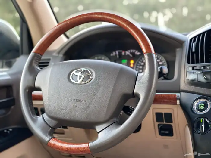 تويوتا لاند كروزر GXR V8 25