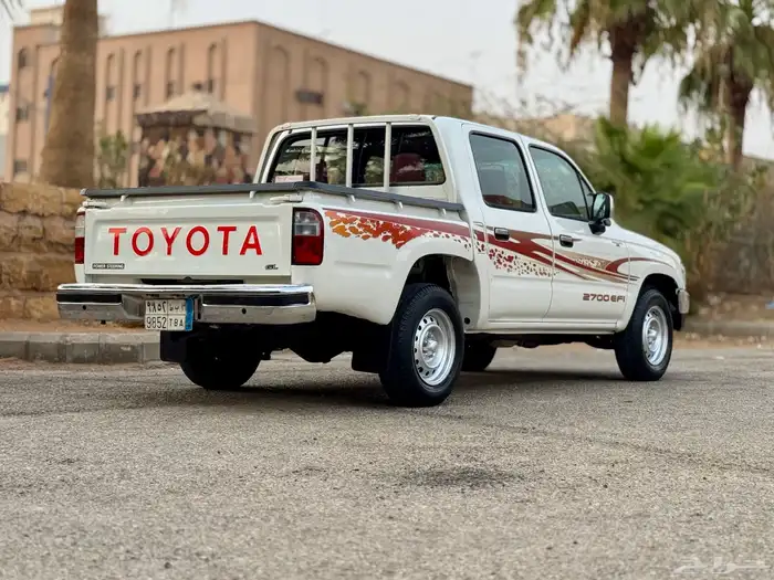 للبيع هايلكس غمارتين 2003 ((GL))نظيف 5