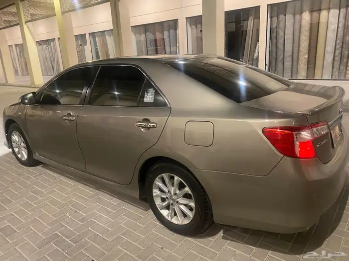 للبيع كامري 2013 فل كامل GLX 4