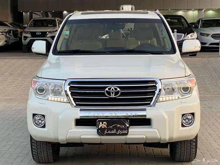 تويوتا لاند كروزر GXR V8 1