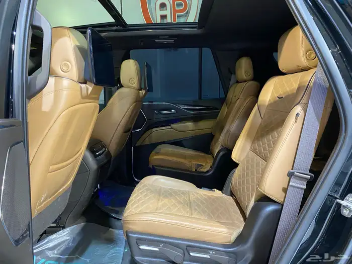 كاديلاك اسكاليد 2021 عداد 59 الف بحاله ممتازه جدا جدا جدا 23