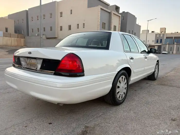 كراون فكتوريا 2010 4