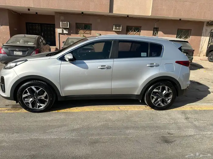 كيا . سبورتاج 10